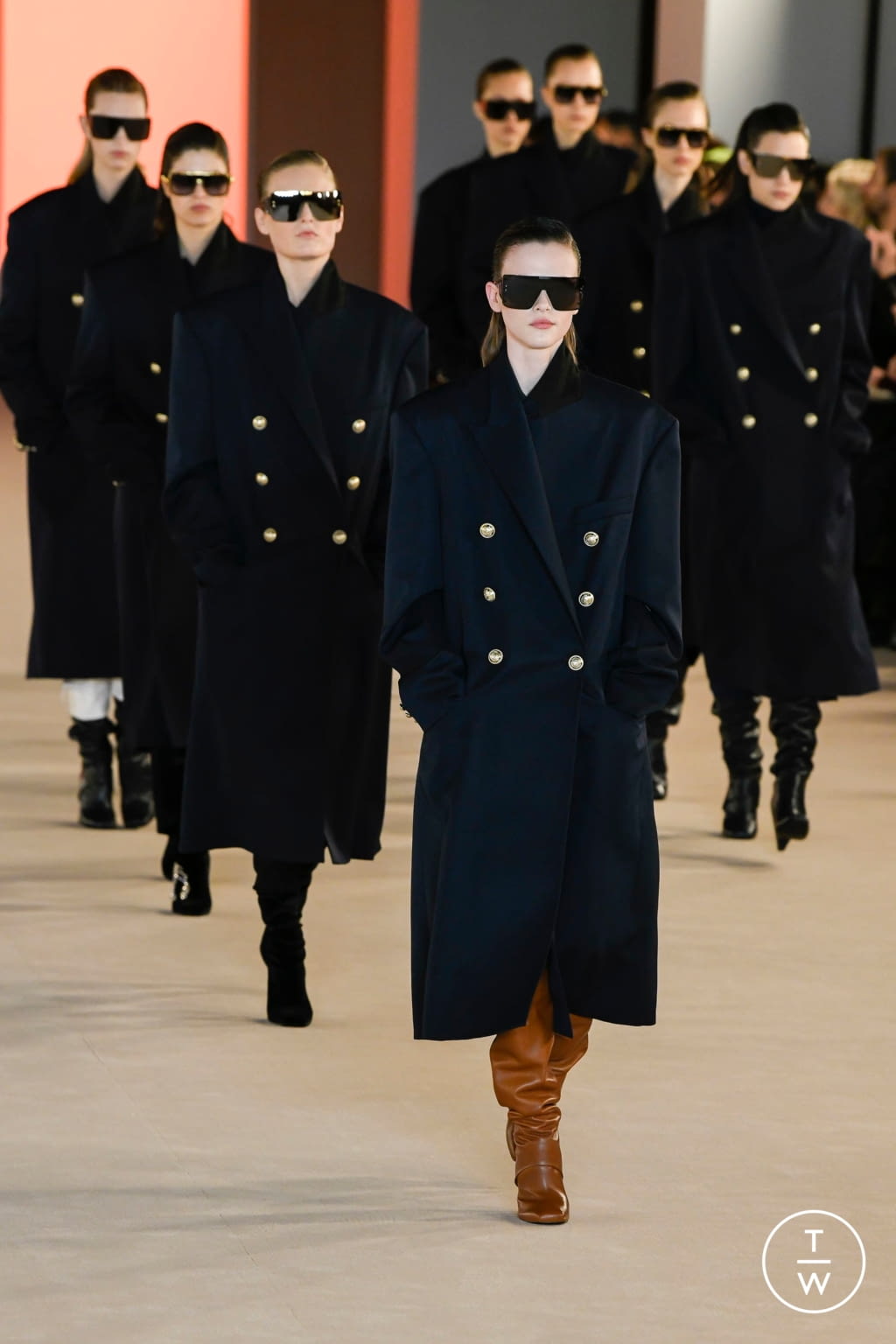 Fashion Week Paris Fall/Winter 2020 look 1 de la collection Balmain womenswear