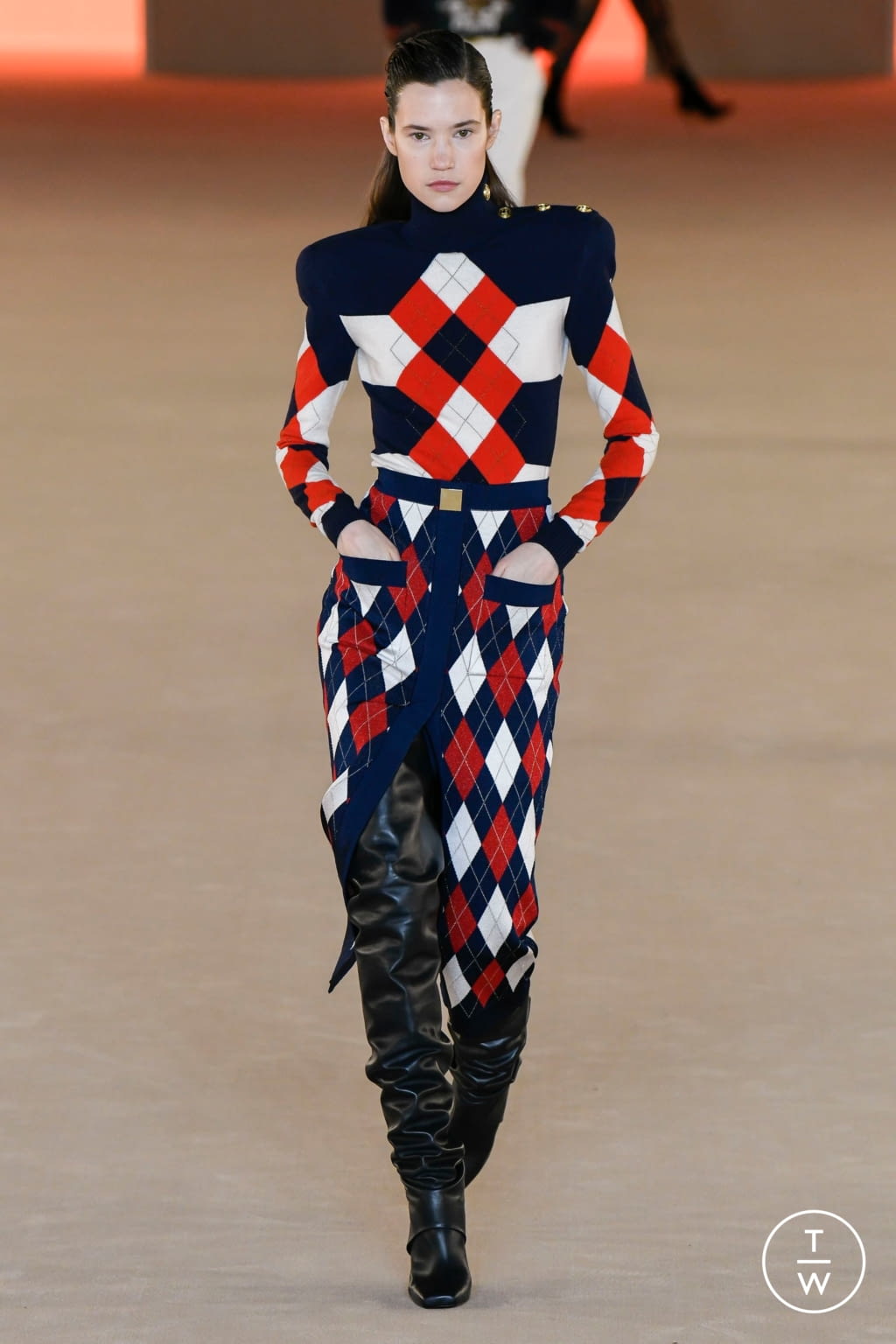 Fashion Week Paris Fall/Winter 2020 look 32 from the Balmain collection womenswear