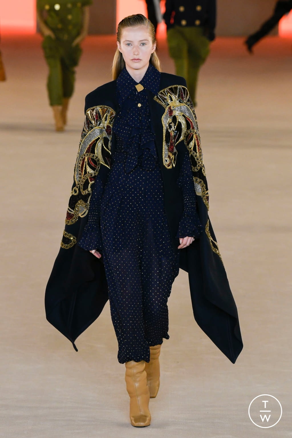 Fashion Week Paris Fall/Winter 2020 look 39 from the Balmain collection womenswear