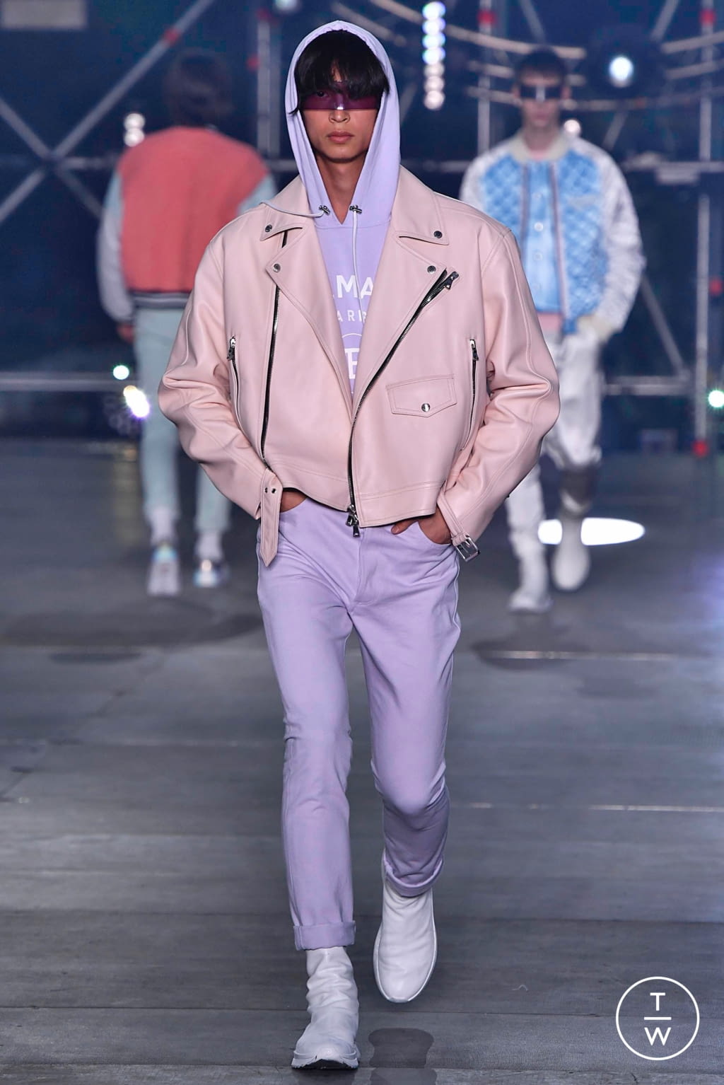 Fashion Week Paris Spring/Summer 2020 look 33 from the Balmain collection 男装