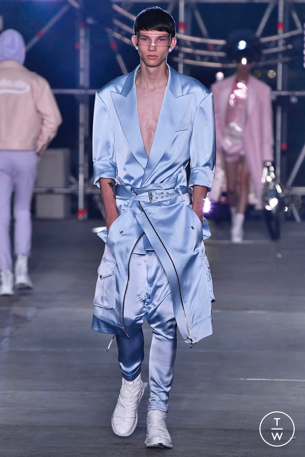 Fashion Week Paris Spring/Summer 2020 look 35 from the Balmain collection menswear