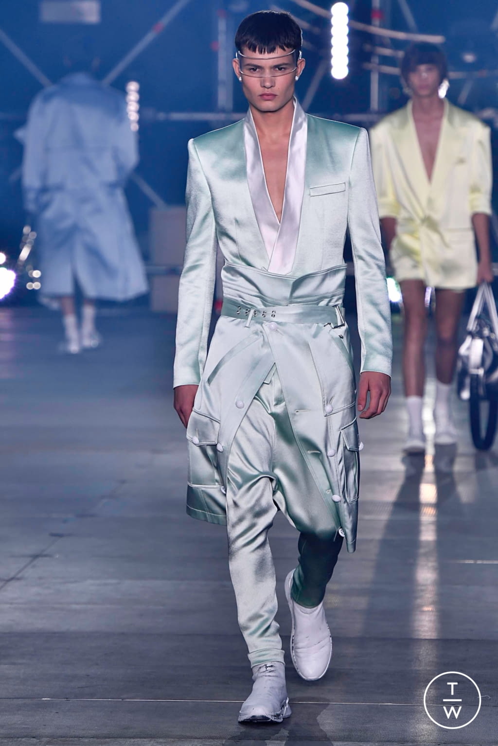 Fashion Week Paris Spring/Summer 2020 look 39 from the Balmain collection 男装