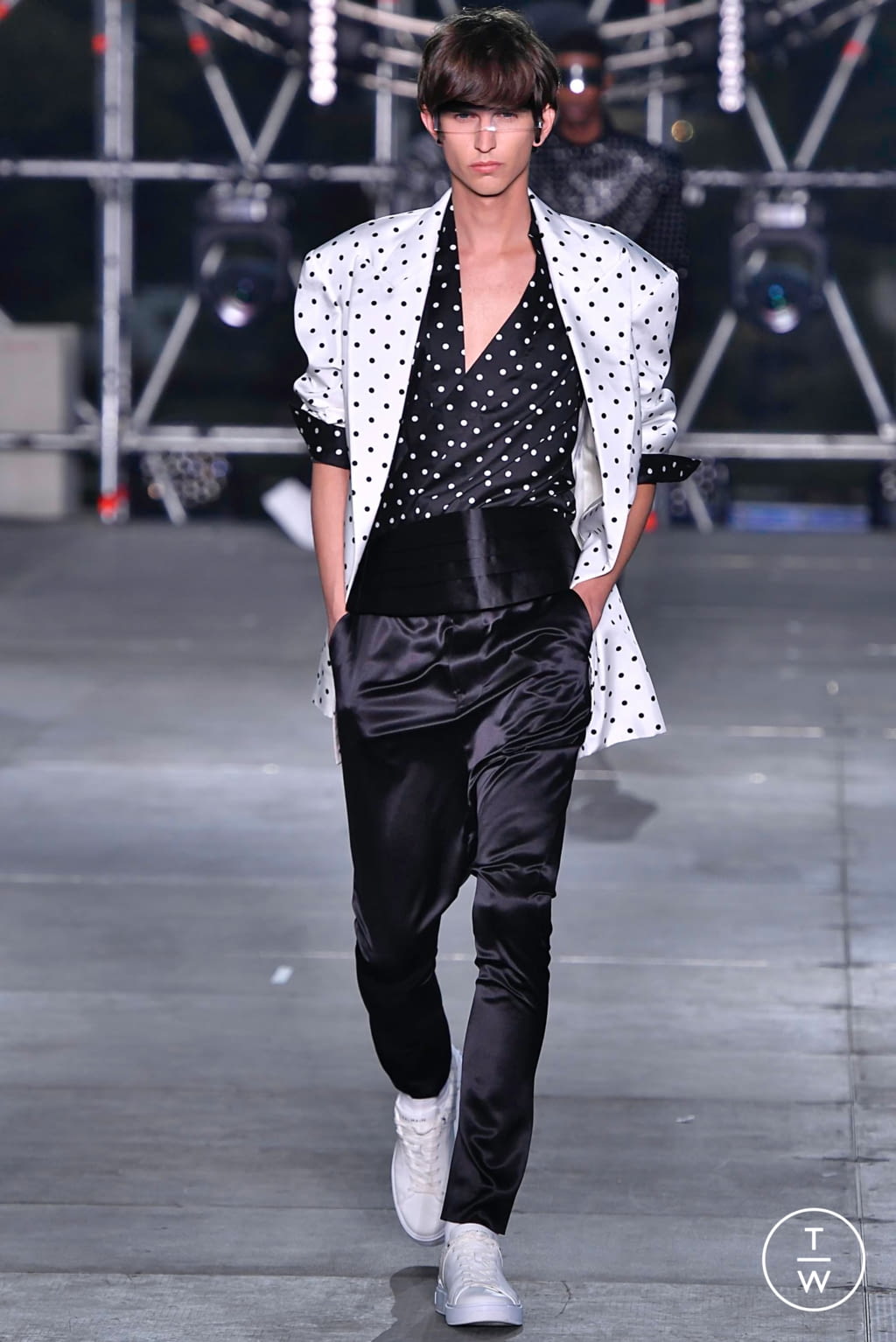 Fashion Week Paris Spring/Summer 2020 look 55 from the Balmain collection menswear