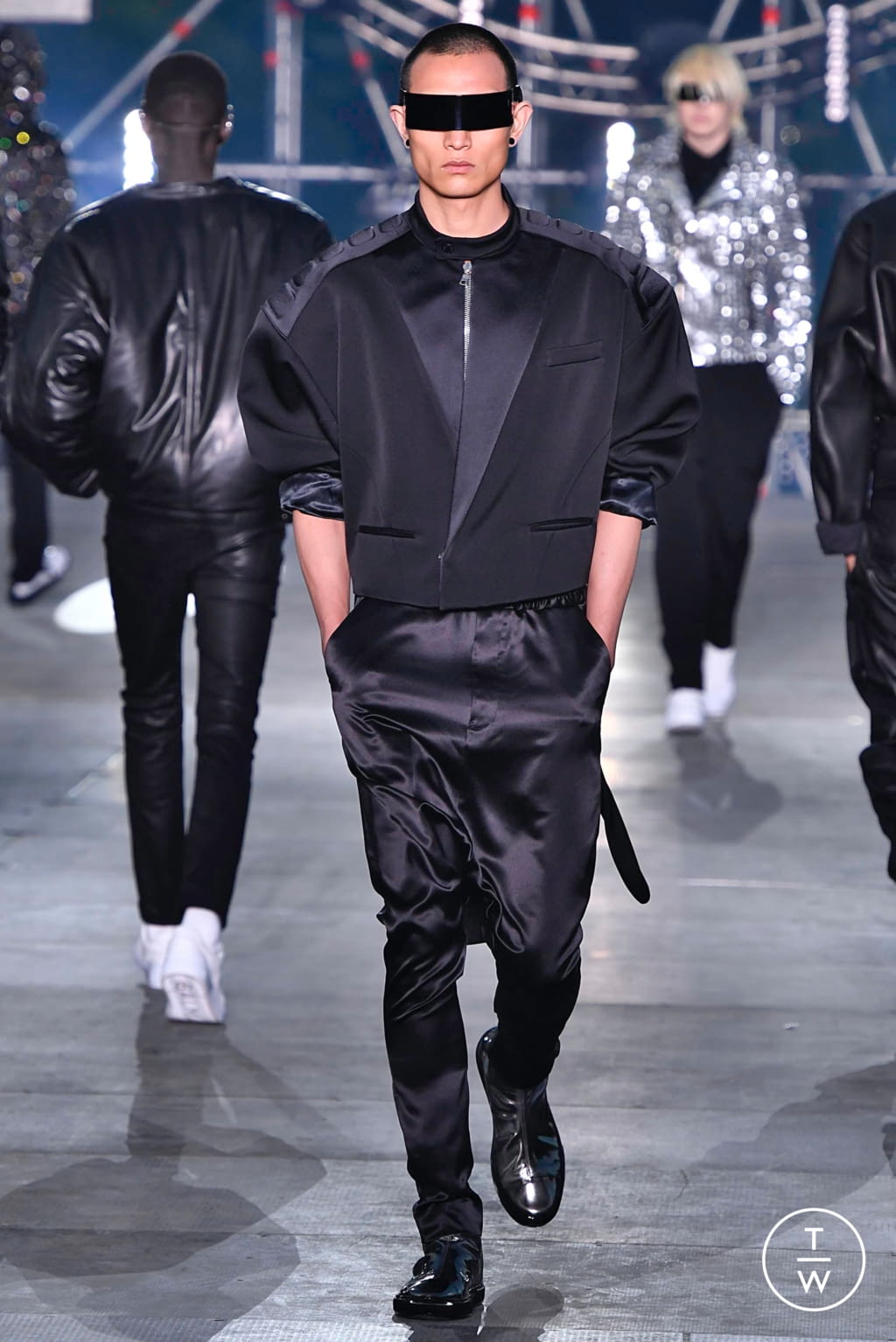 Fashion Week Paris Spring/Summer 2020 look 71 from the Balmain collection 男装
