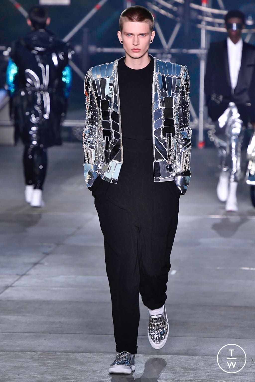 Fashion Week Paris Spring/Summer 2020 look 79 from the Balmain collection 男装
