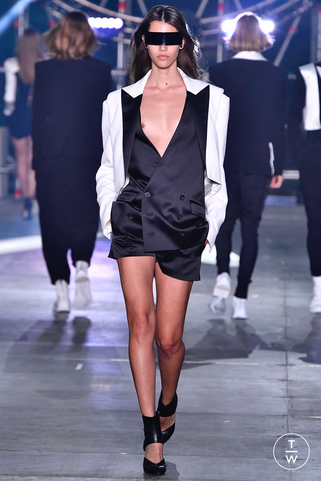 Fashion Week Paris Spring/Summer 2020 look 93 from the Balmain collection menswear