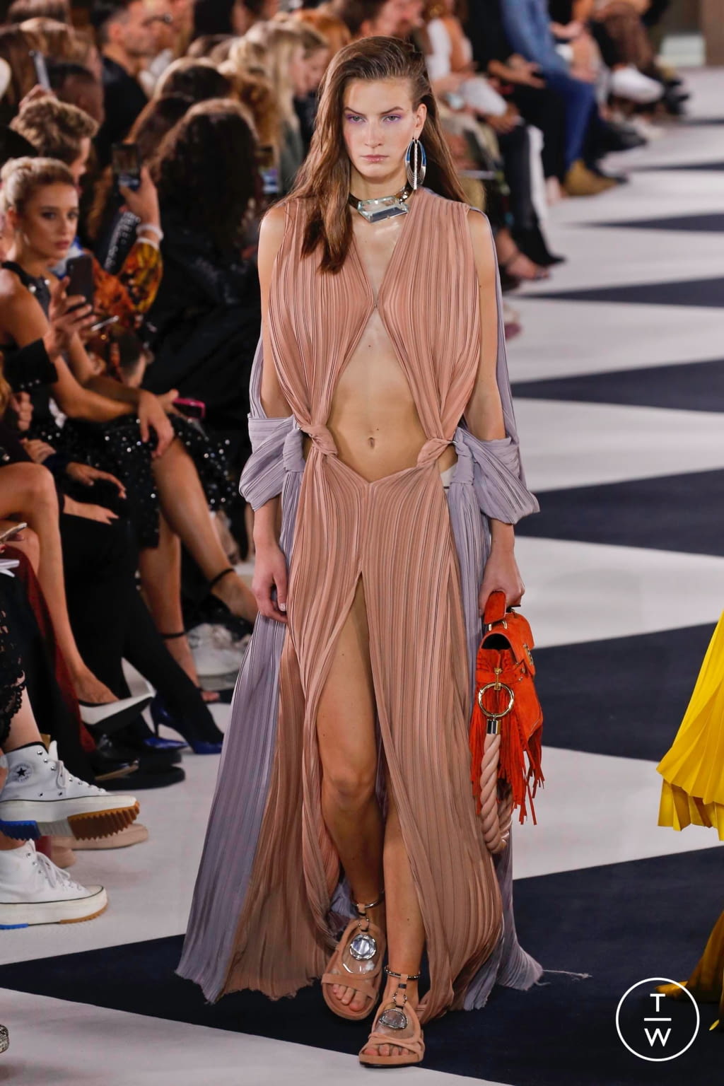 Fashion Week Paris Spring/Summer 2020 look 64 from the Balmain collection womenswear