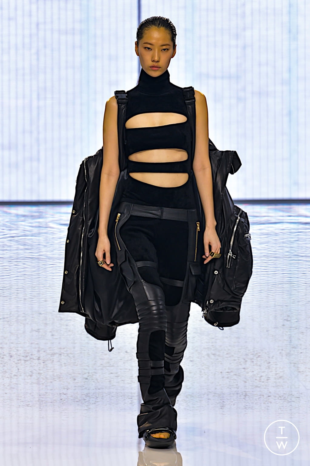 Fashion Week Paris Spring/Summer 2022 look 67 from the Balmain collection womenswear