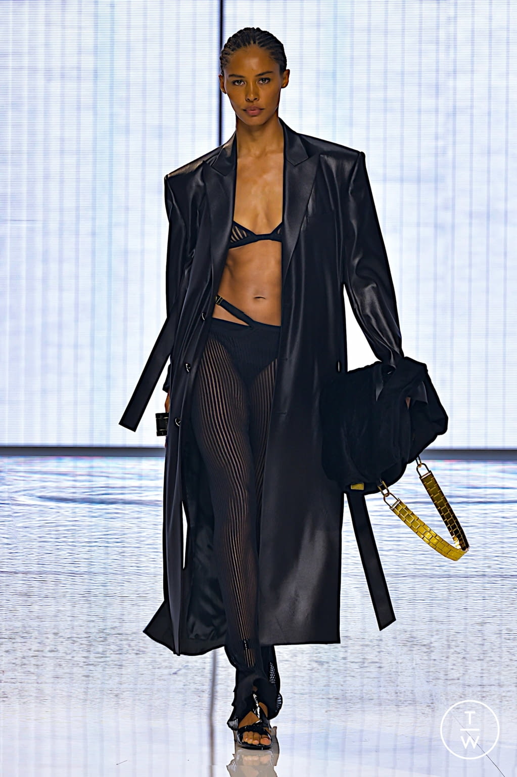 Fashion Week Paris Spring/Summer 2022 look 79 from the Balmain collection 女装