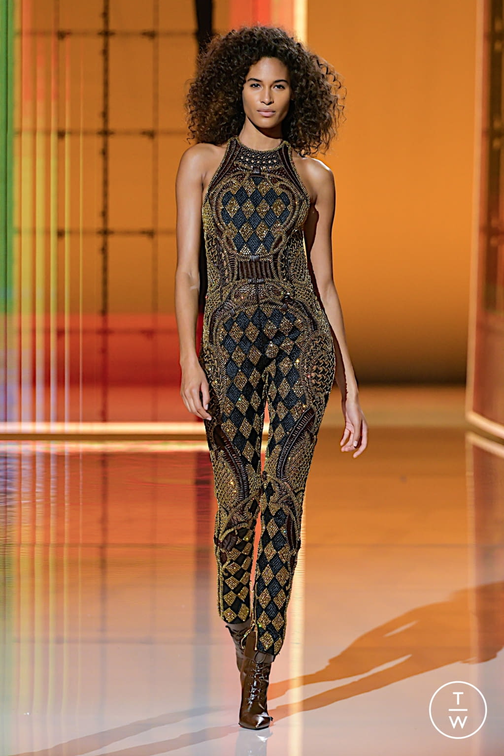 Fashion Week Paris Spring/Summer 2022 look 107 from the Balmain collection 女装