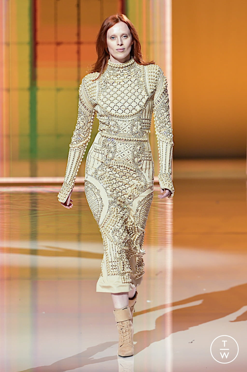 Fashion Week Paris Spring/Summer 2022 look 113 from the Balmain collection 女装
