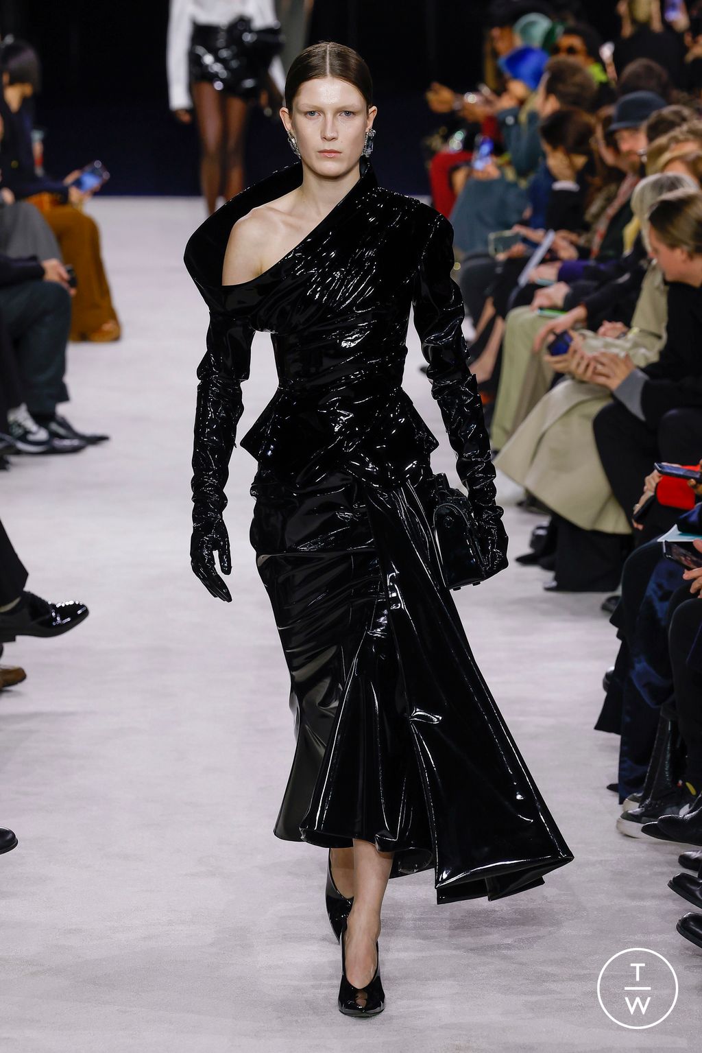 Fashion Week Paris Fall/Winter 2023 look 11 from the Balmain collection womenswear