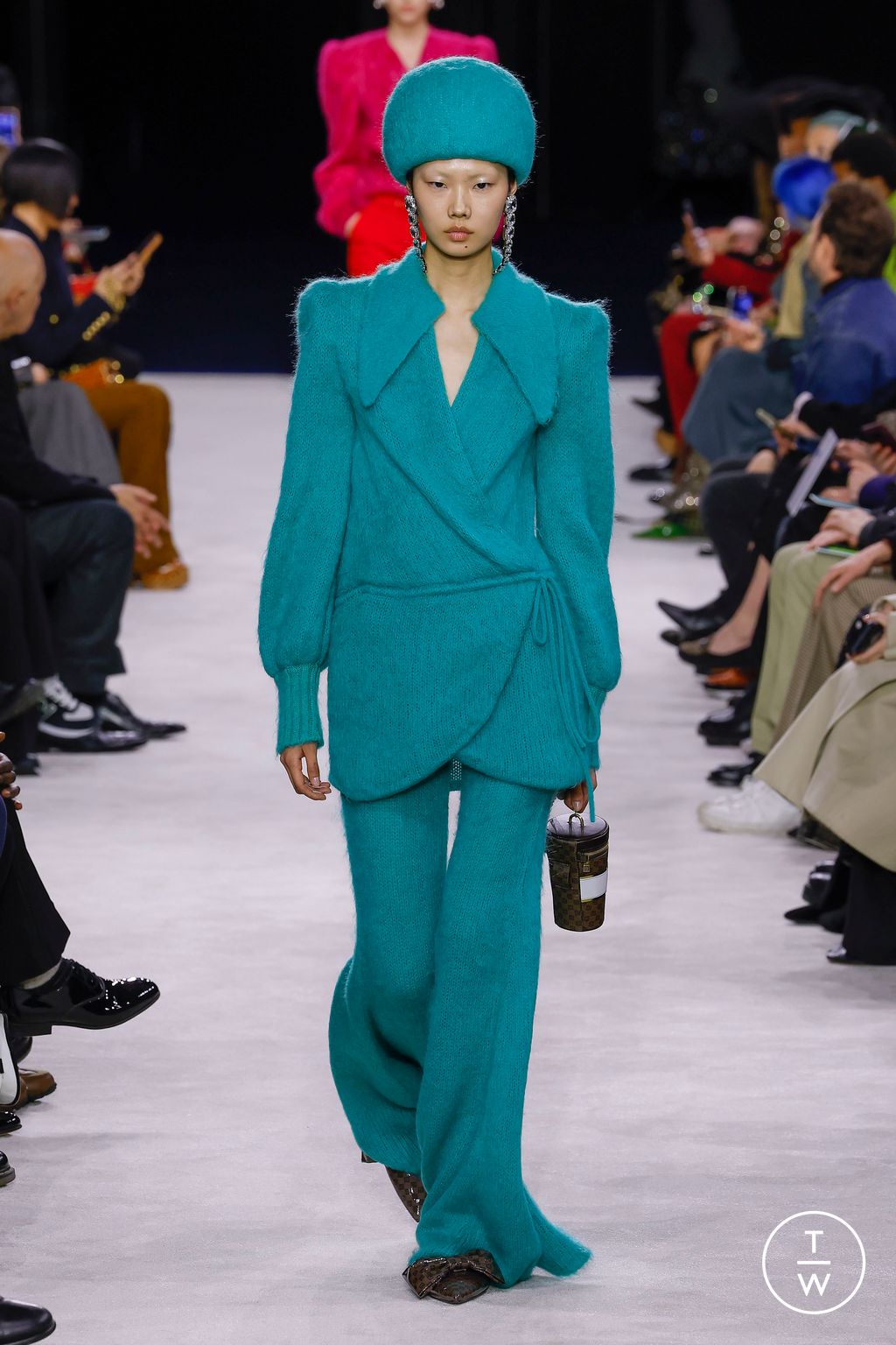 Fashion Week Paris Fall/Winter 2023 look 20 de la collection Balmain womenswear