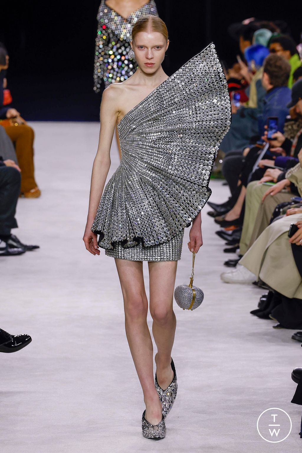 Fashion Week Paris Fall/Winter 2023 look 32 de la collection Balmain womenswear