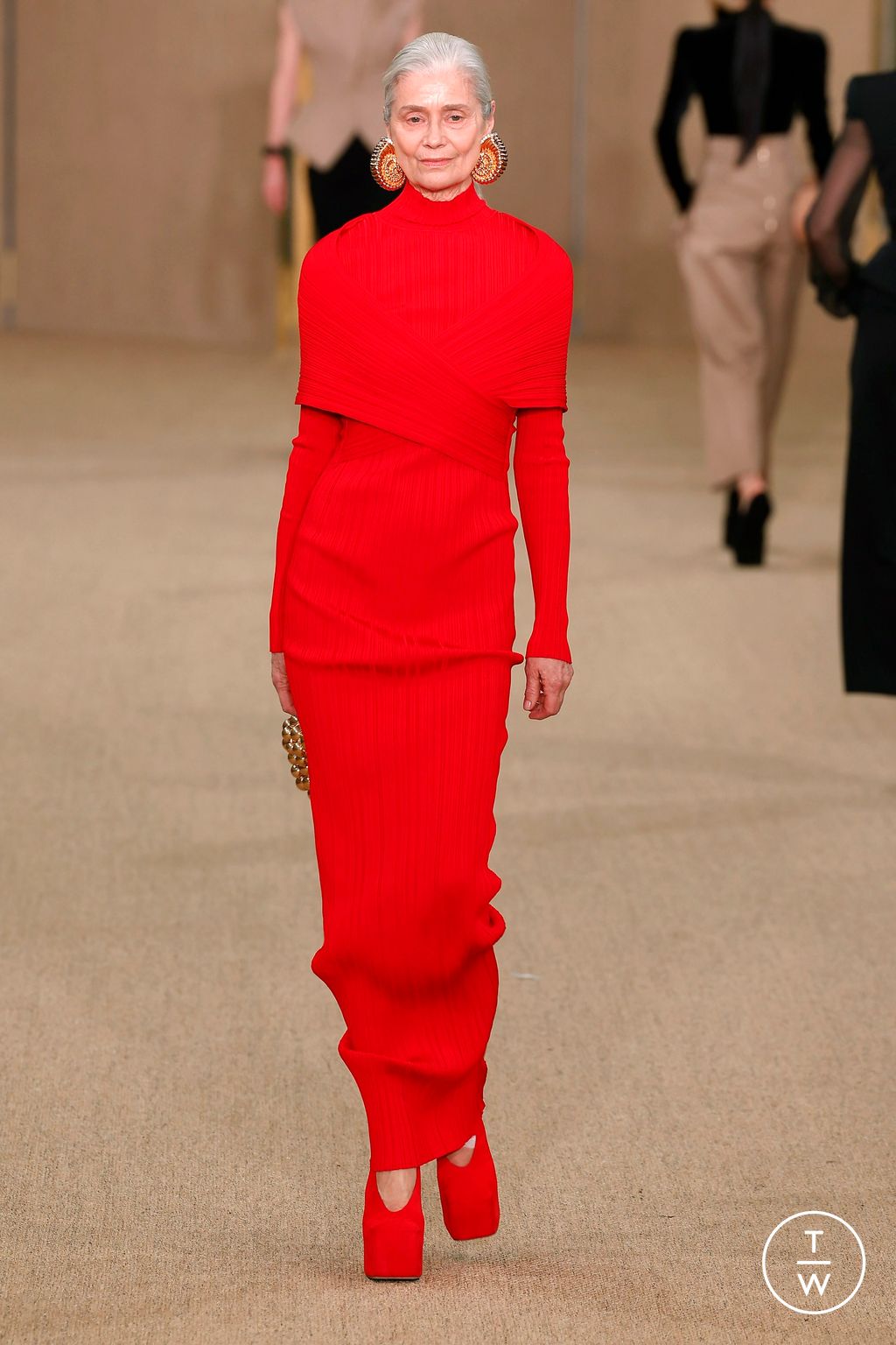 Fashion Week Paris Fall/Winter 2024 look 22 from the Balmain collection 女装