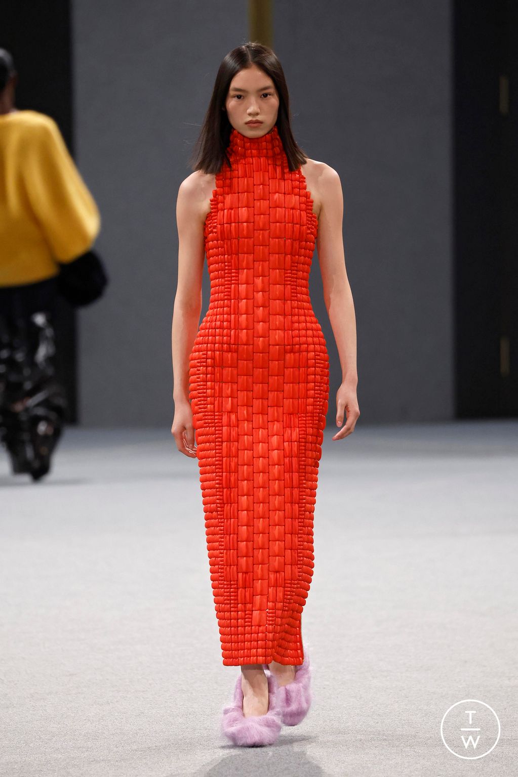 Fashion Week Paris Fall/Winter 2025 look 31 from the Balmain collection womenswear