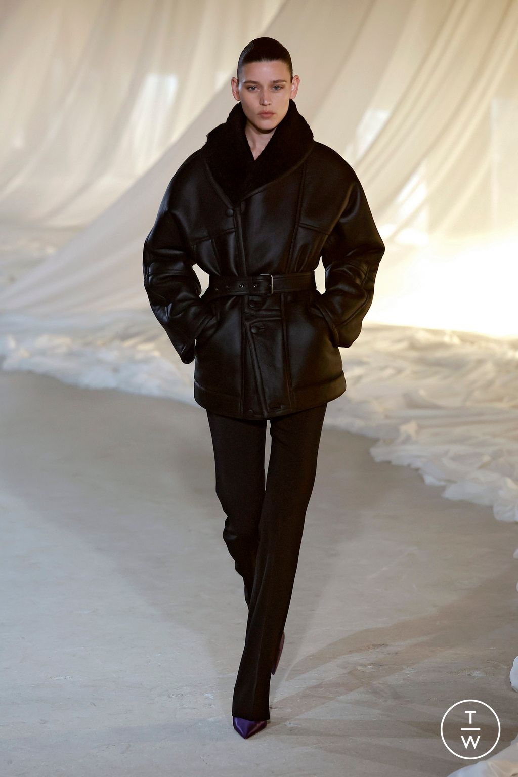 Fashion Week Paris Fall/Winter 2026 look 14 from the Balmain collection womenswear