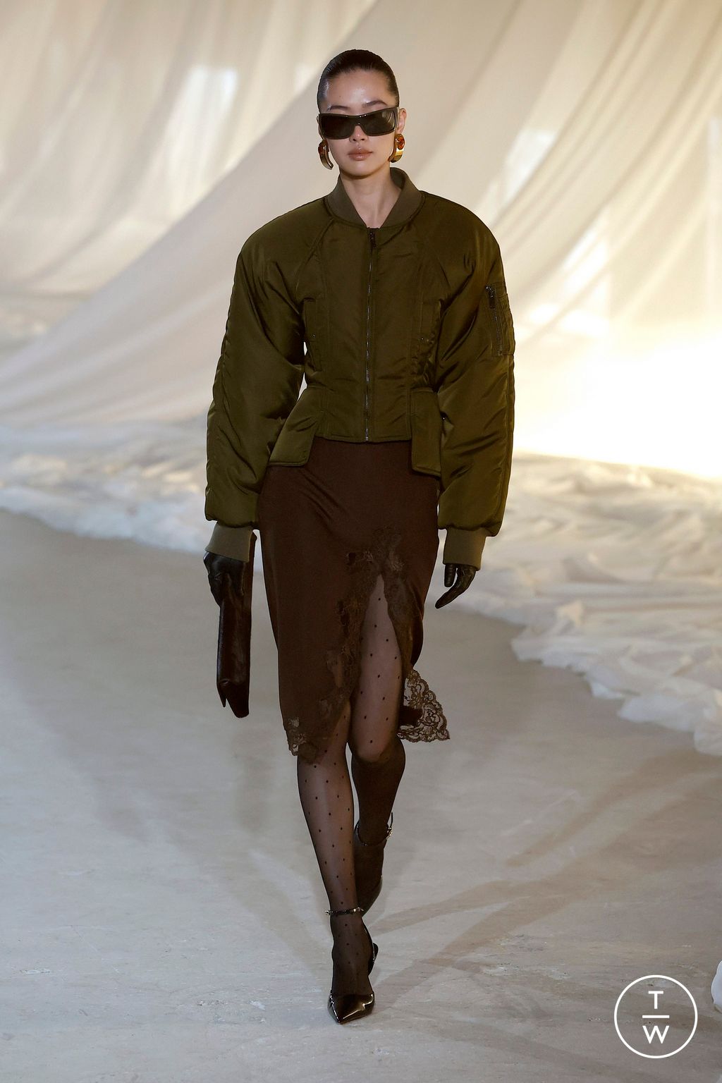 Fashion Week Paris Fall/Winter 2026 look 20 from the Balmain collection 女装