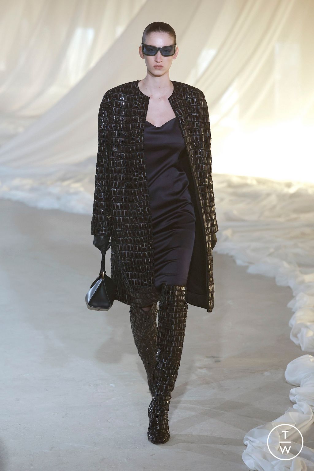 Fashion Week Paris Fall/Winter 2026 look 53 de la collection Balmain womenswear