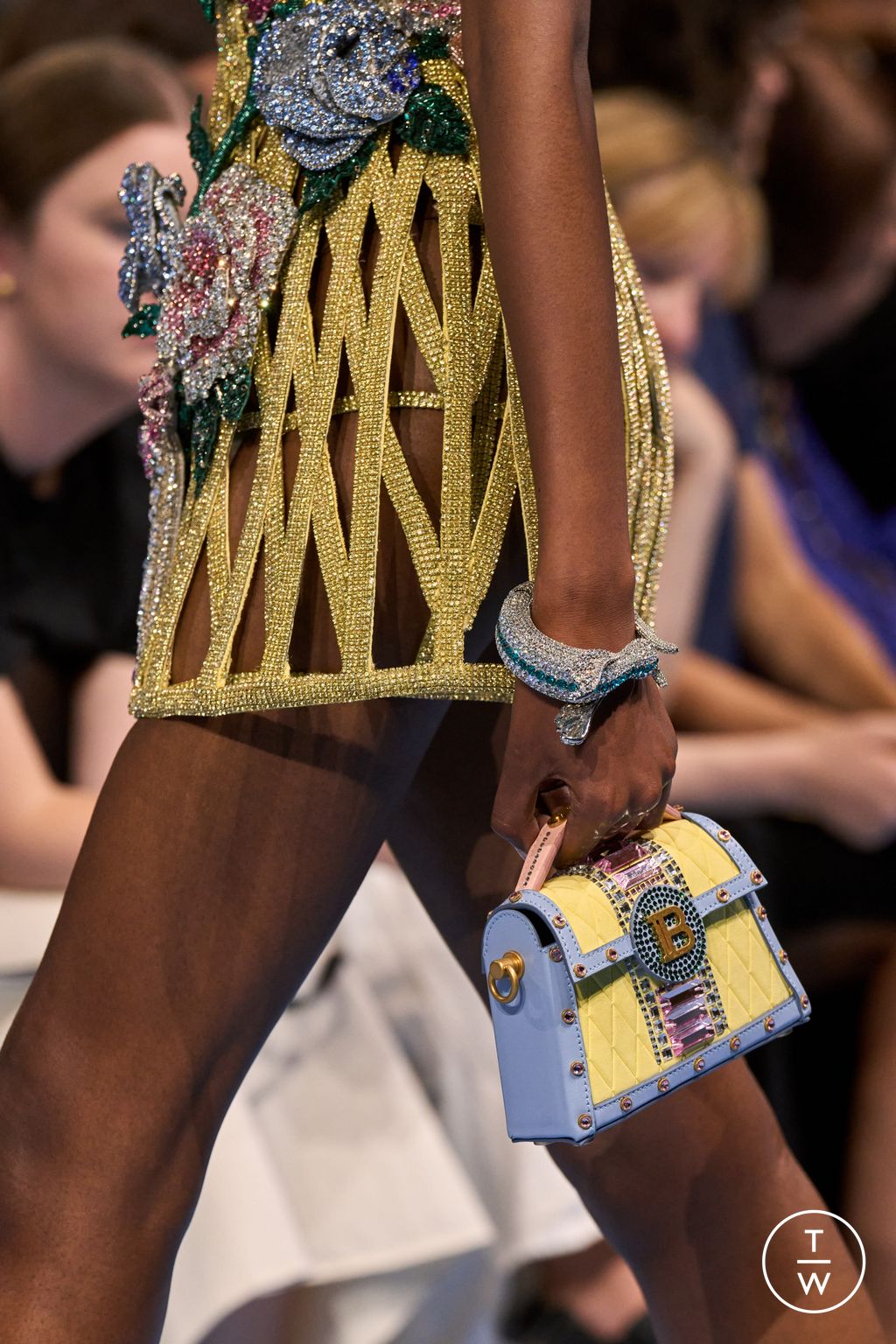 Fashion Week Paris Spring/Summer 2024 look 20 from the Balmain collection womenswear accessories