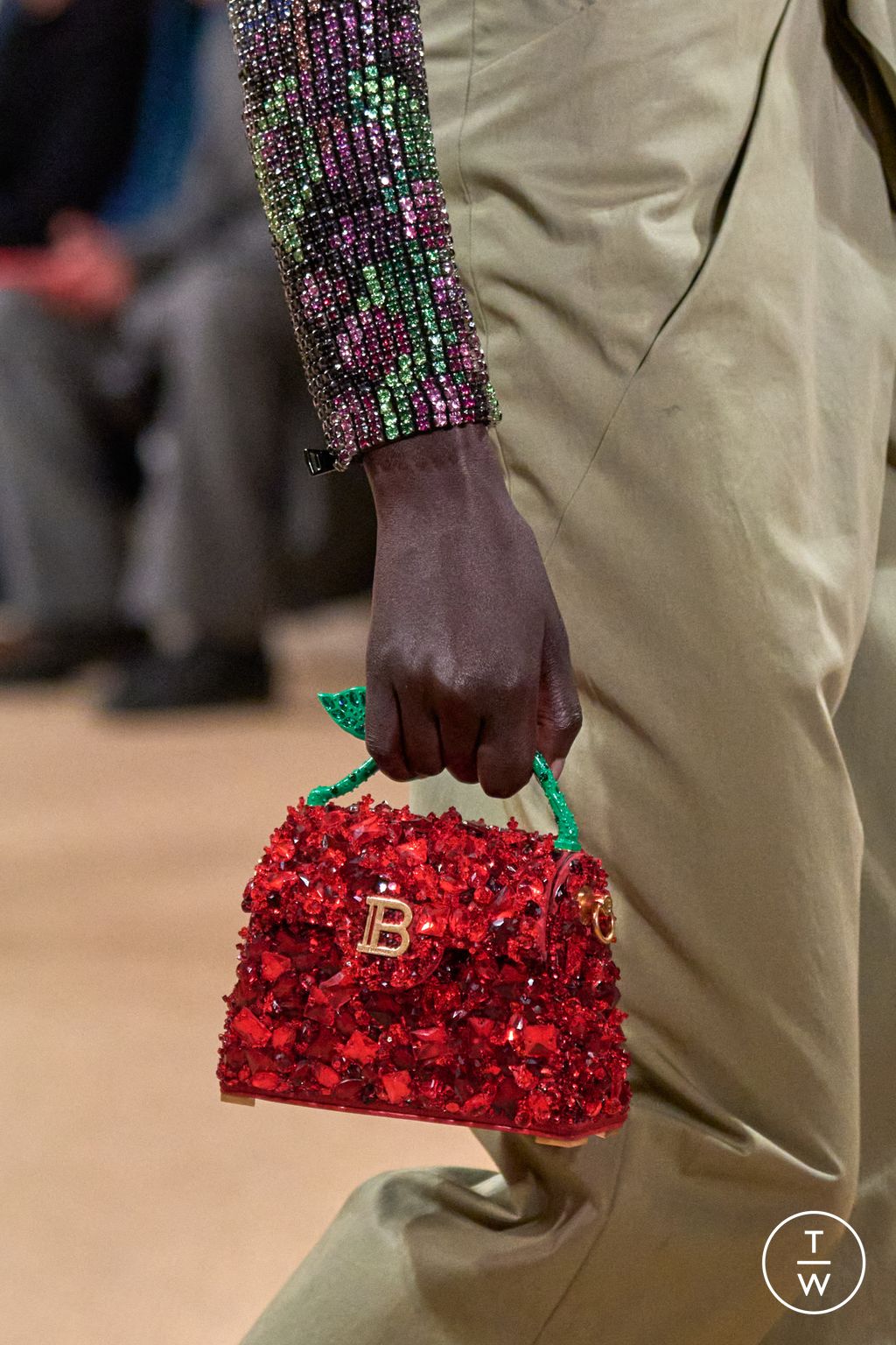 Fashion Week Paris Fall/Winter 2024 look 8 from the Balmain collection womenswear accessories