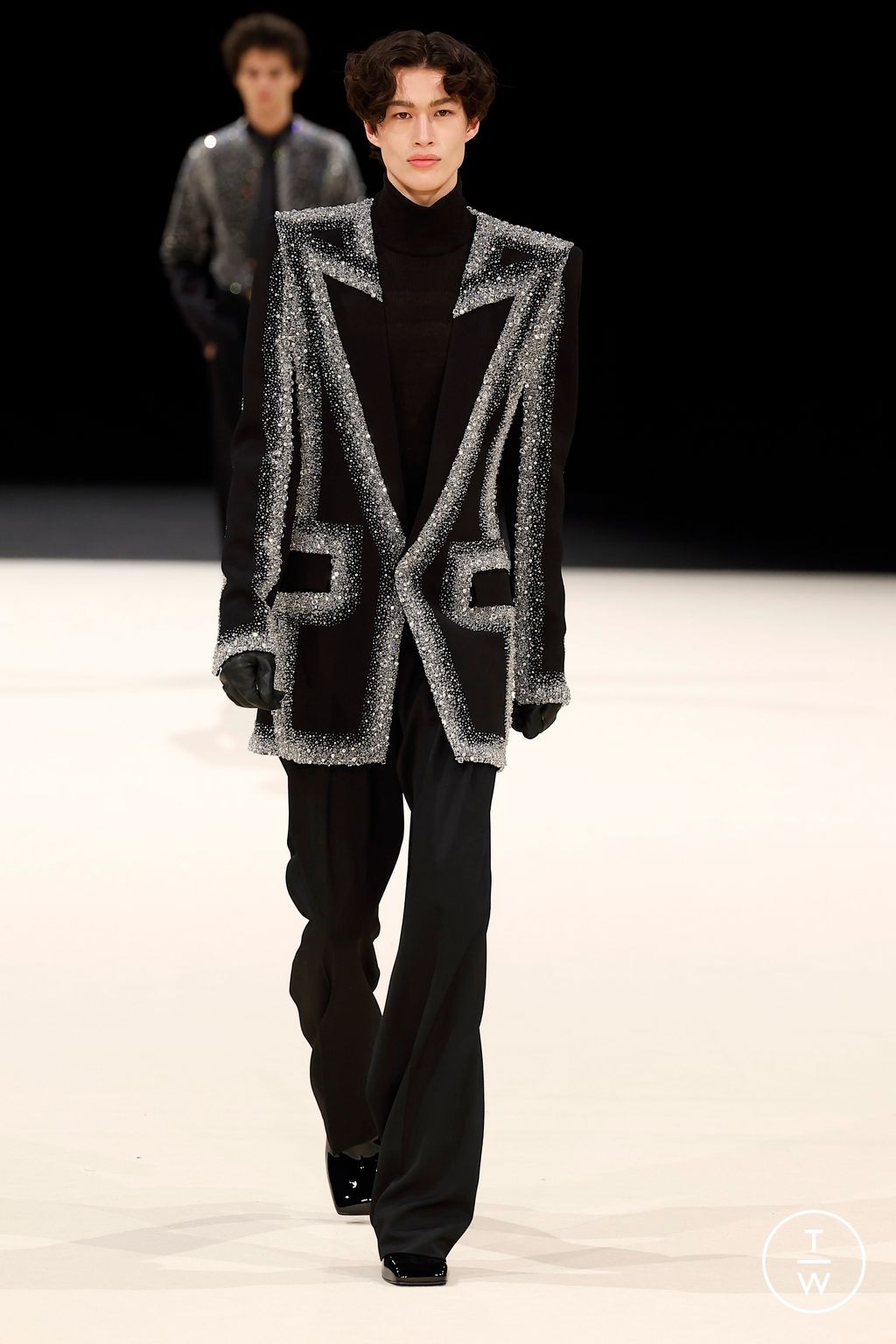 Fashion Week Paris Fall/Winter 2024 look 42 de la collection Balmain menswear