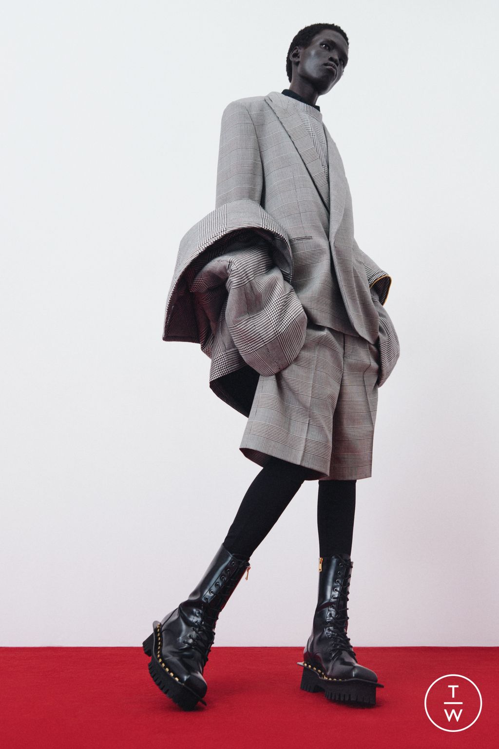 Fashion Week Paris Resort 2026 look 13 de la collection Balmain menswear