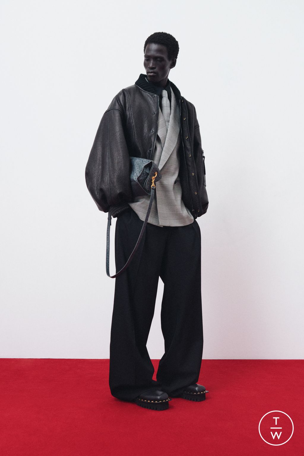 Fashion Week Paris Resort 2026 look 14 from the Balmain collection menswear