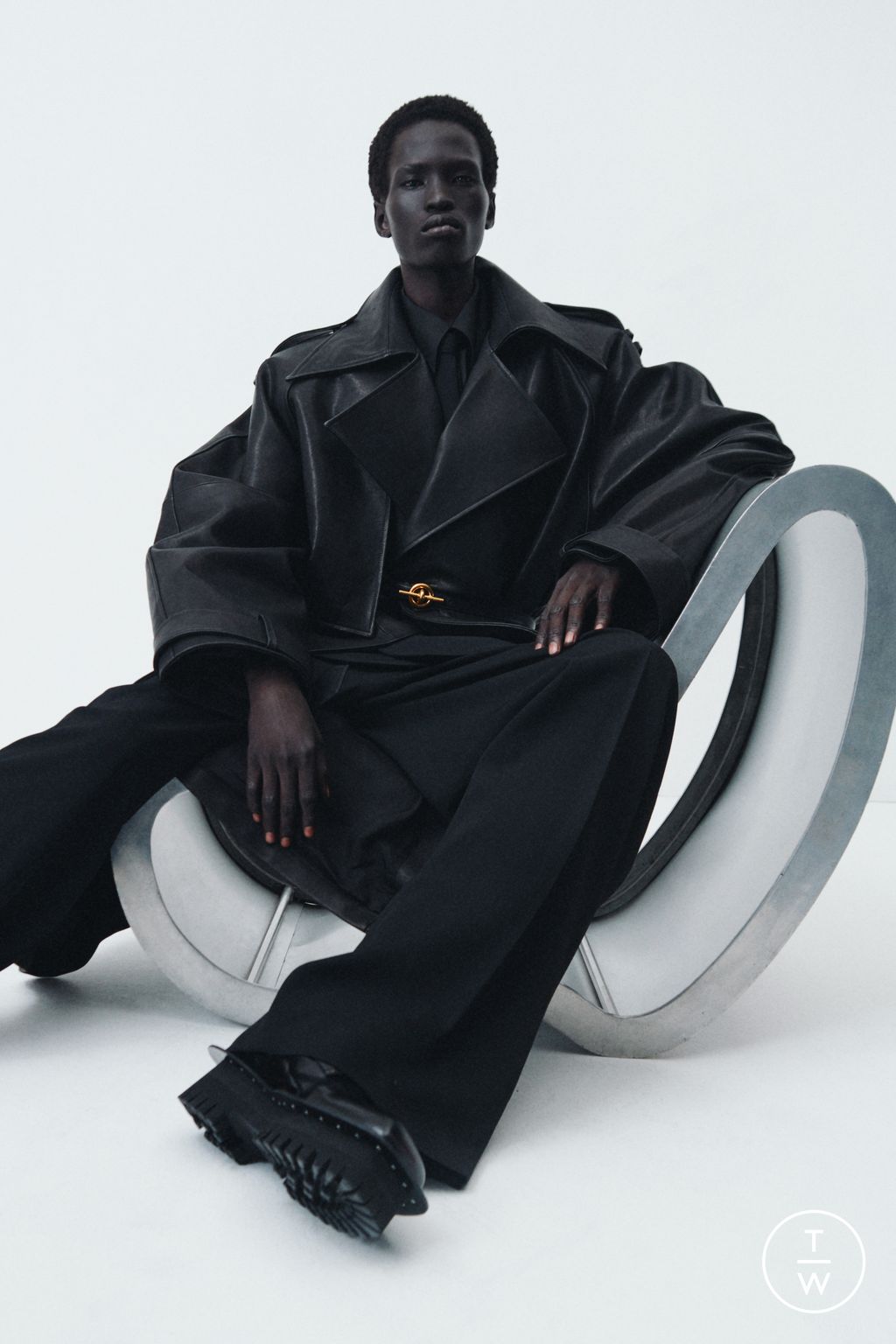 Fashion Week Paris Resort 2026 look 20 de la collection Balmain menswear