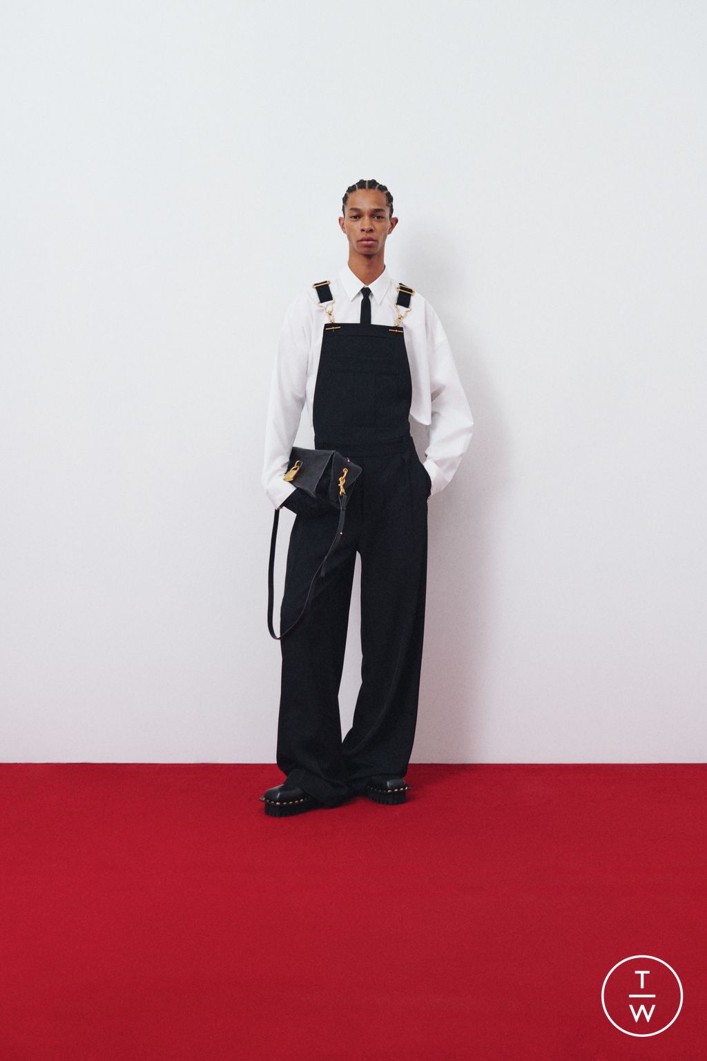 Fashion Week Paris Resort 2026 look 25 de la collection Balmain menswear