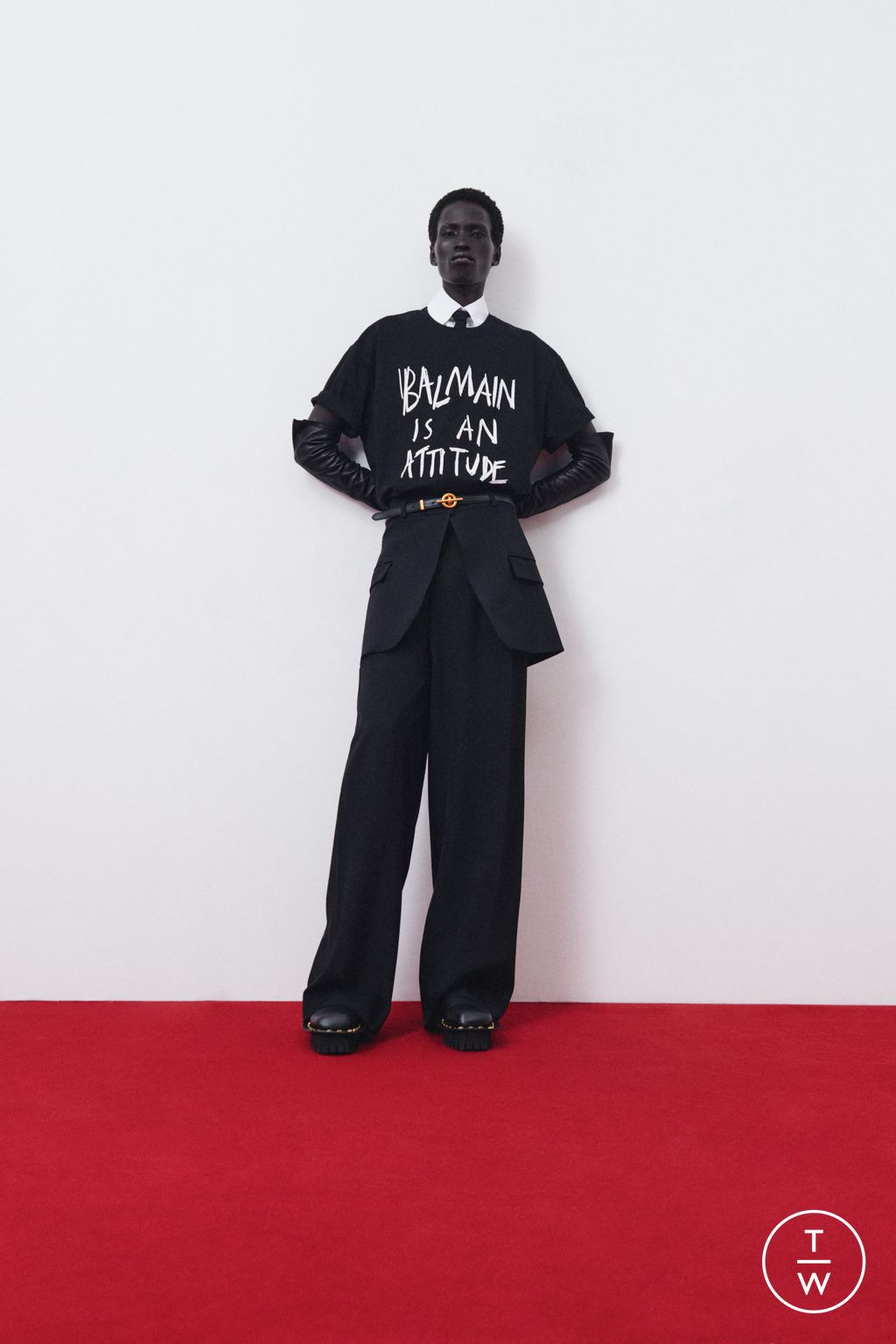 Fashion Week Paris Resort 2026 look 40 de la collection Balmain menswear