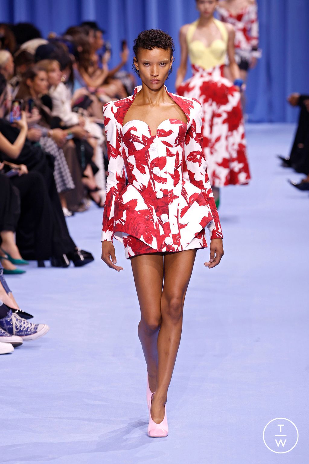 Fashion Week Paris Spring/Summer 2024 look 25 from the Balmain collection womenswear