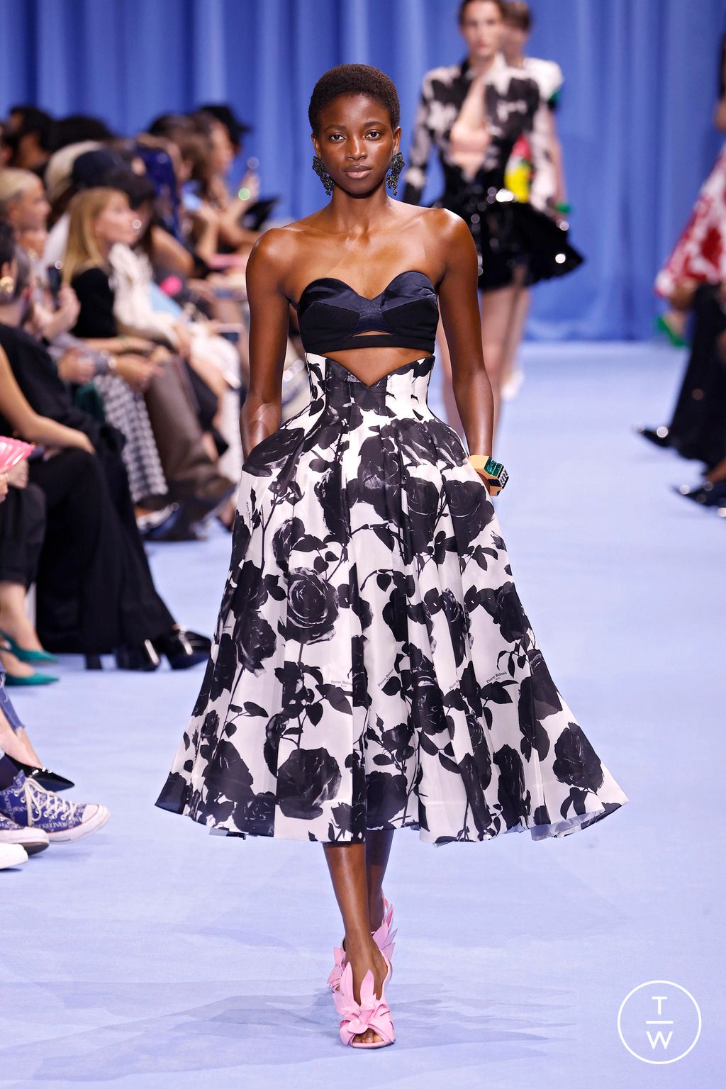 Fashion Week Paris Spring/Summer 2024 look 31 de la collection Balmain womenswear