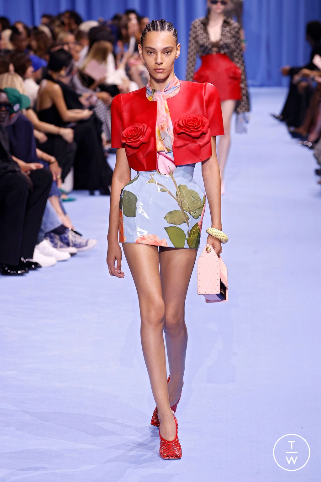 Fashion Week Paris Spring/Summer 2024 look 37 from the Balmain collection 女装