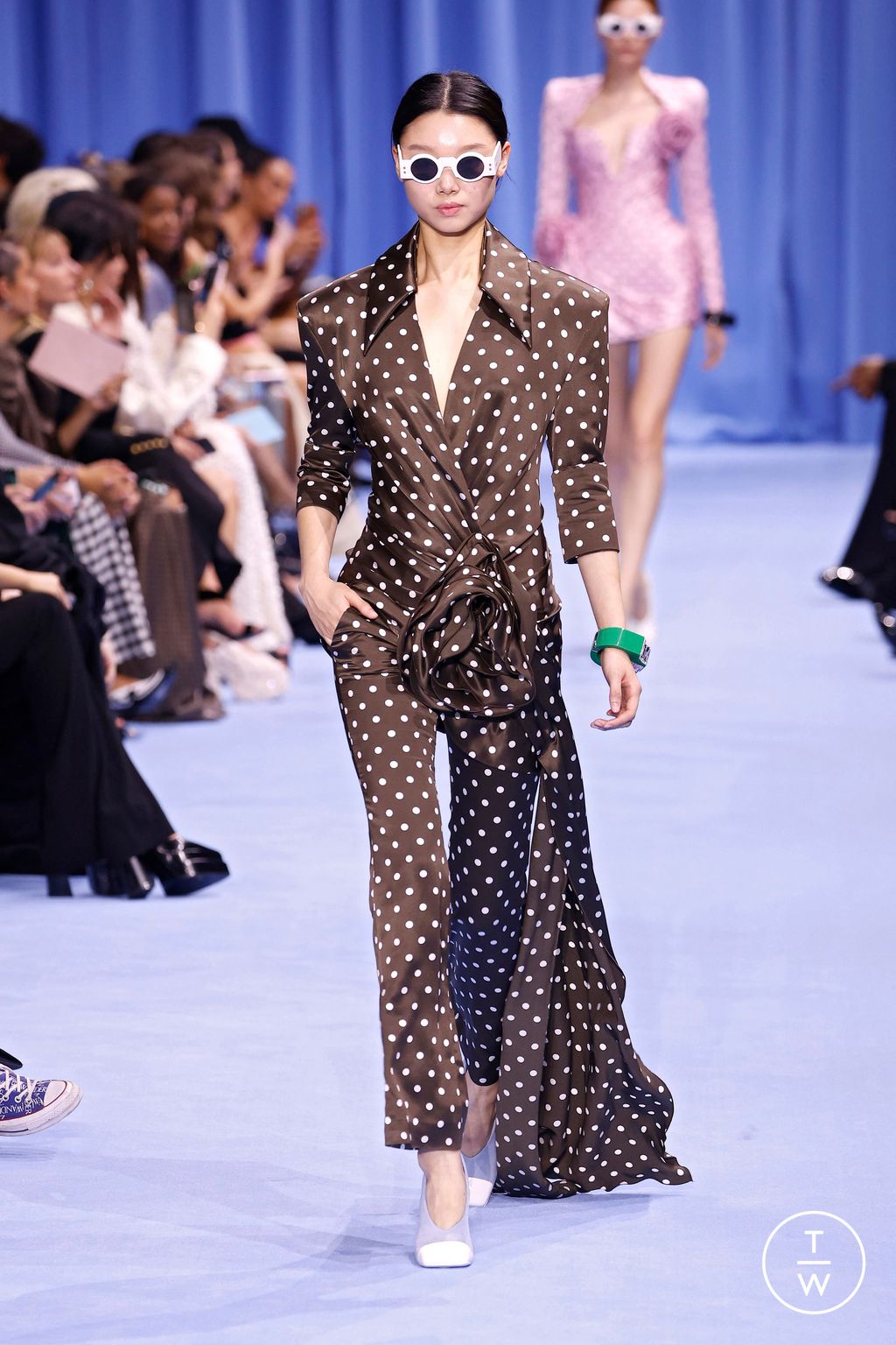 Fashion Week Paris Spring/Summer 2024 look 39 de la collection Balmain womenswear