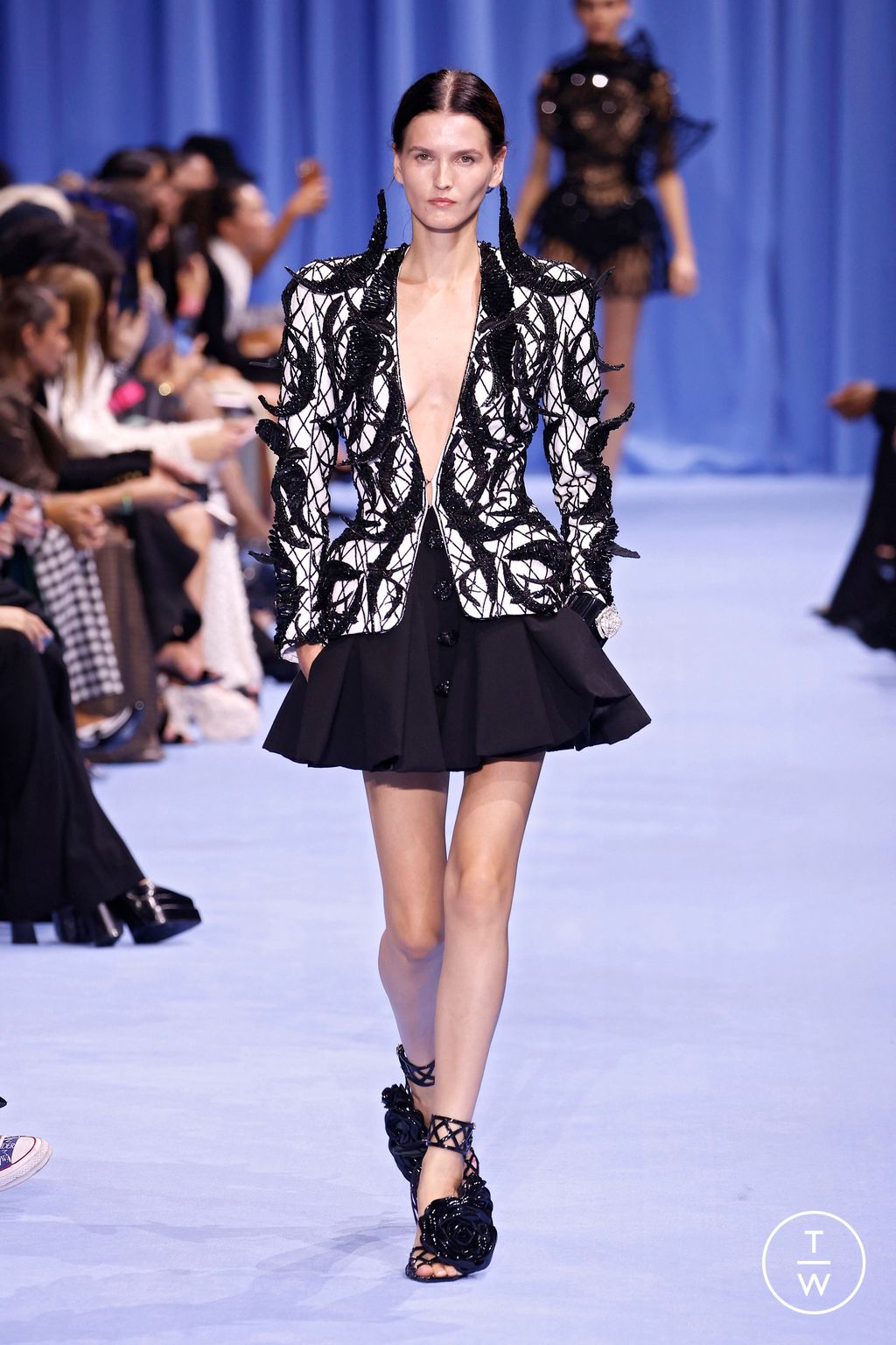 Fashion Week Paris Spring/Summer 2024 look 47 from the Balmain collection womenswear