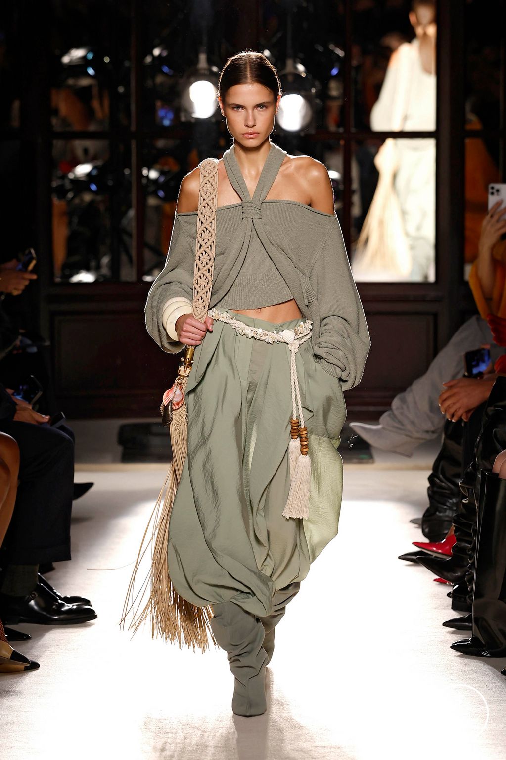 Fashion Week Paris Spring/Summer 2026 look 2 from the Balmain collection womenswear