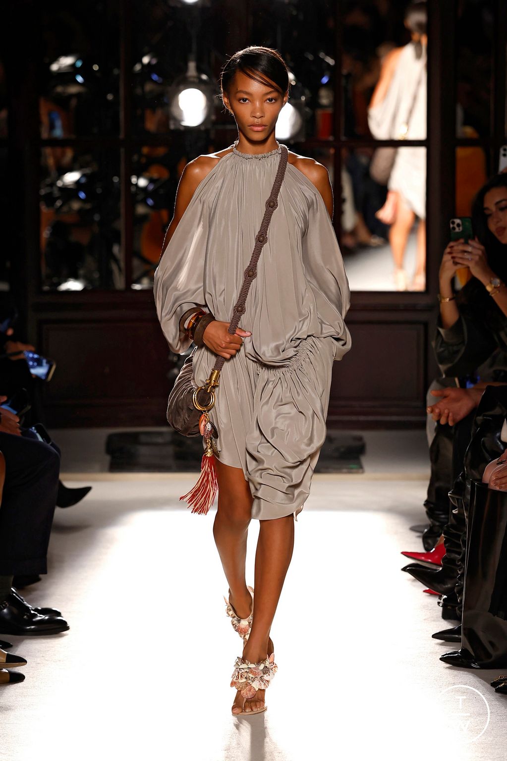 Fashion Week Paris Spring/Summer 2026 look 6 from the Balmain collection womenswear