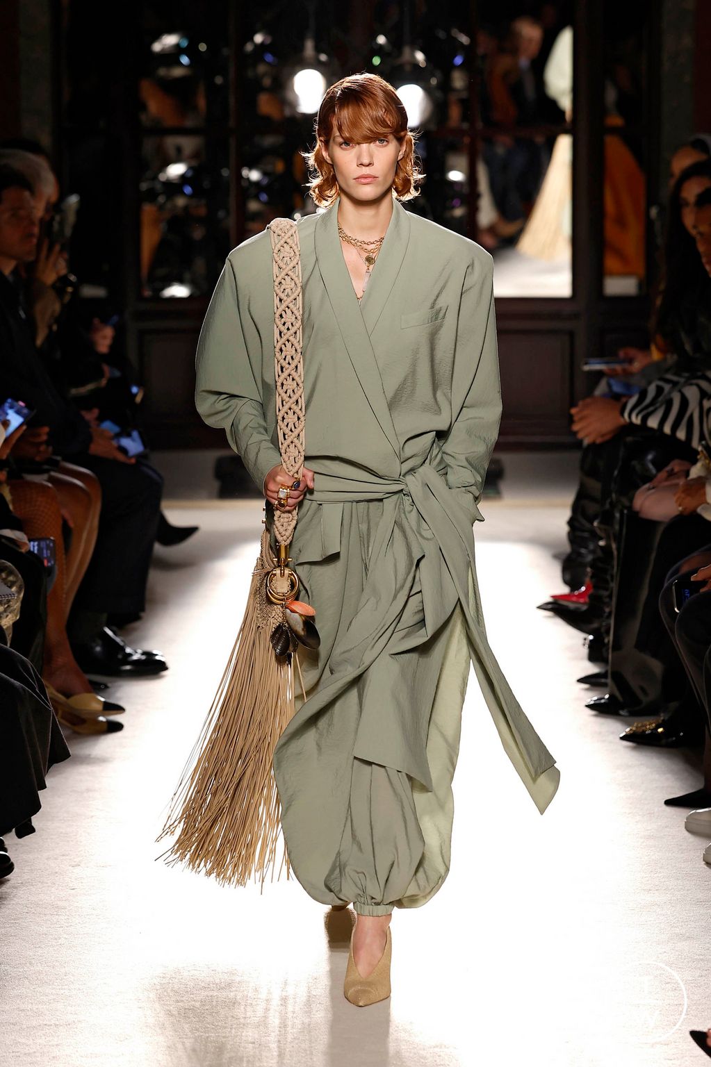 Fashion Week Paris Spring/Summer 2026 look 8 from the Balmain collection womenswear