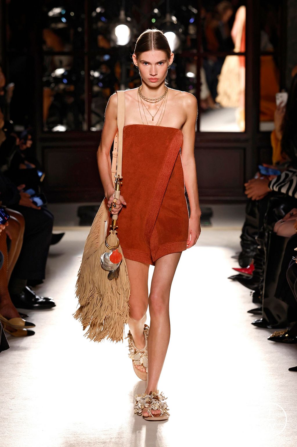 Fashion Week Paris Spring/Summer 2026 look 9 from the Balmain collection womenswear