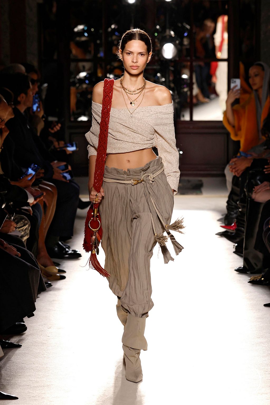 Fashion Week Paris Spring/Summer 2026 look 14 from the Balmain collection womenswear