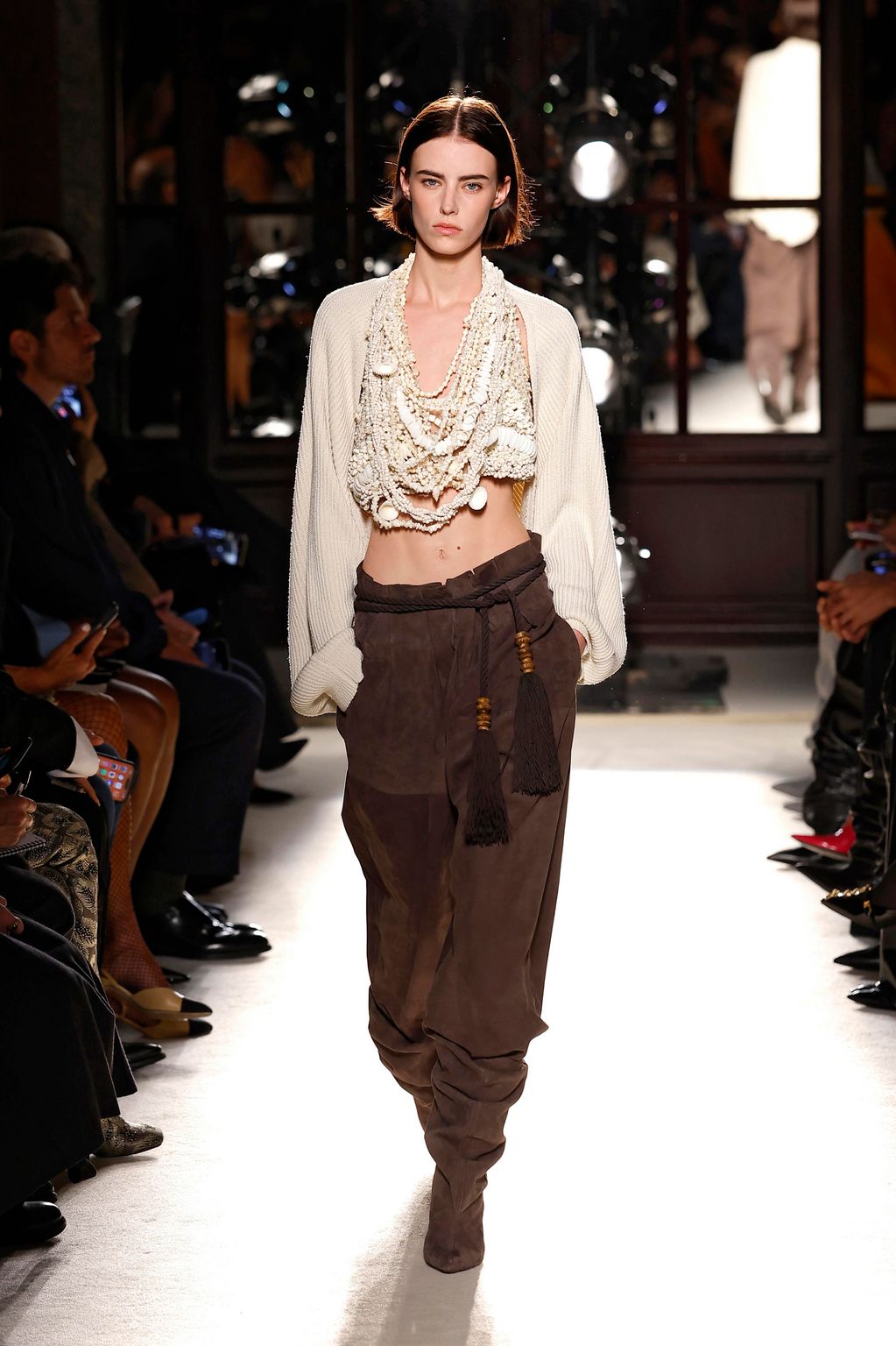 Fashion Week Paris Spring/Summer 2026 look 29 from the Balmain collection womenswear