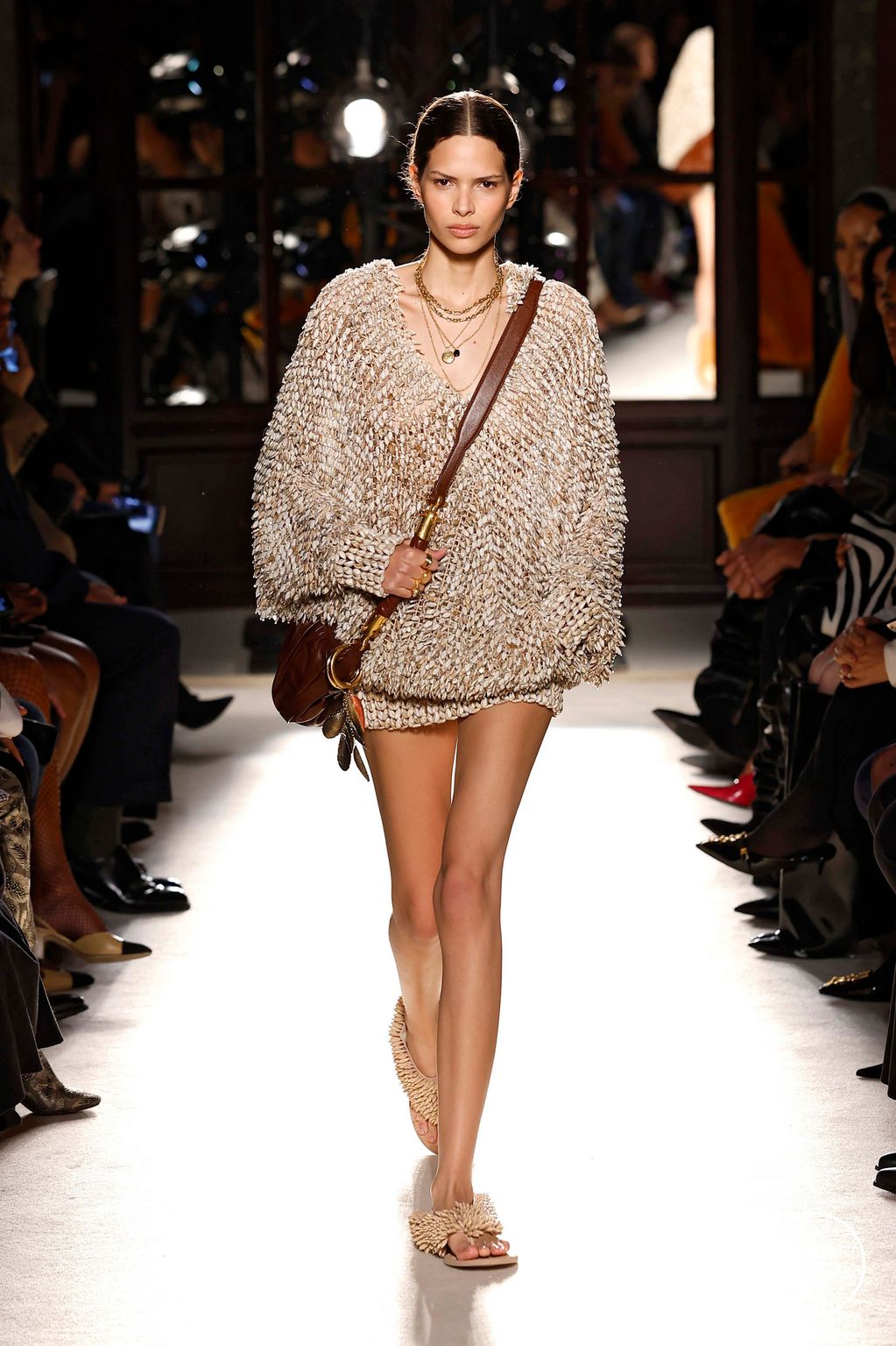 Fashion Week Paris Spring/Summer 2026 look 39 from the Balmain collection womenswear