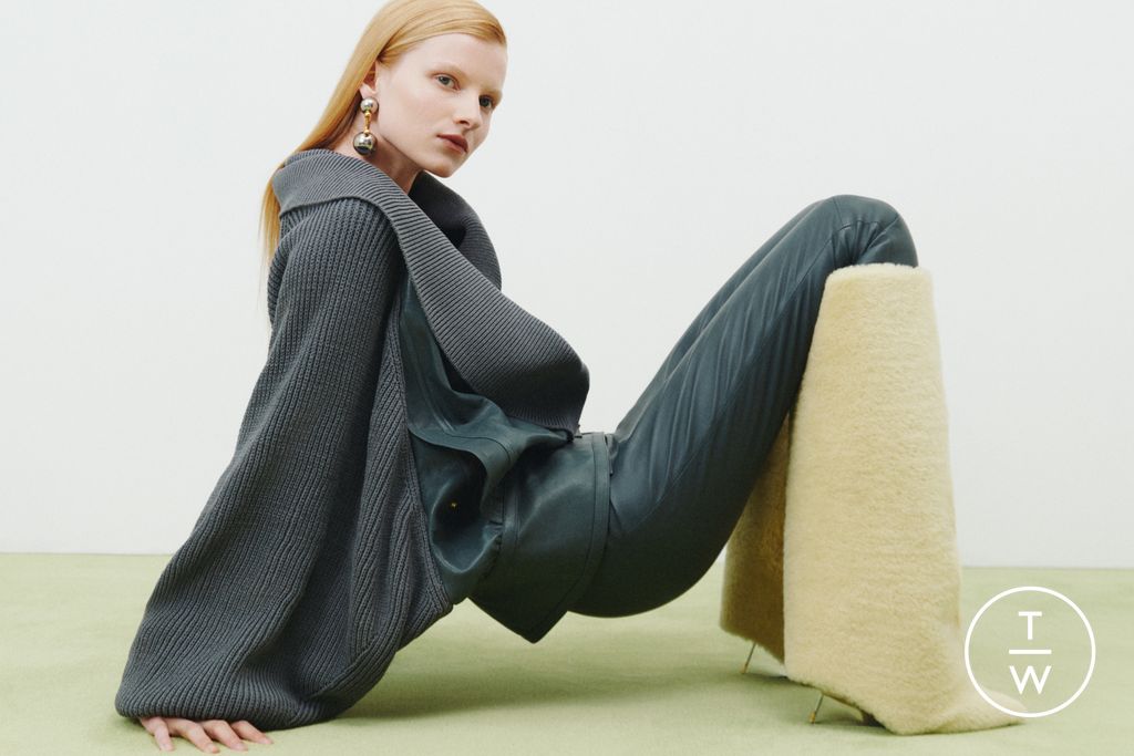 Fashion Week Paris Resort 2026 look 30 from the Balmain collection womenswear