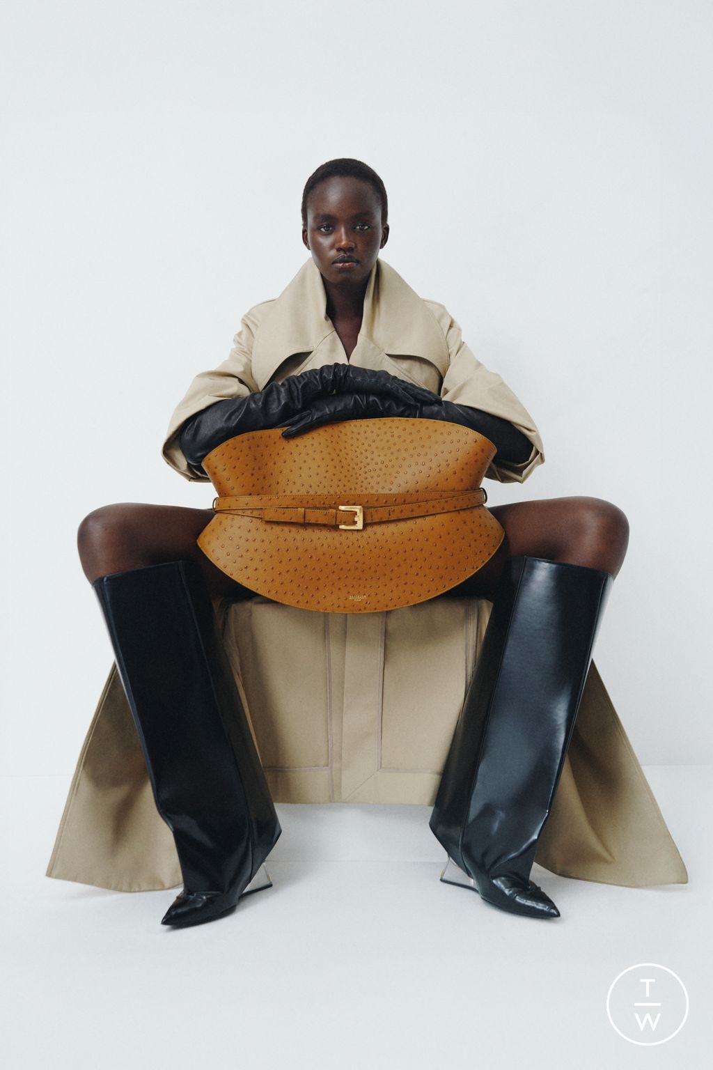 Fashion Week Paris Resort 2026 look 32 from the Balmain collection womenswear