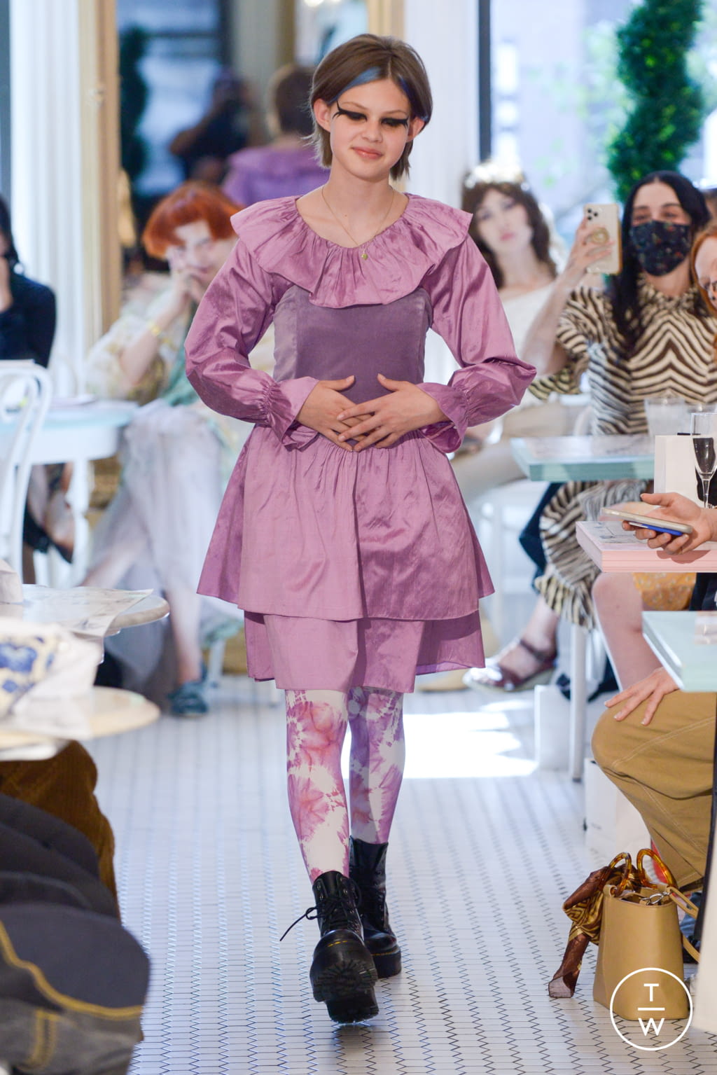 Fashion Week New York Spring/Summer 2022 look 6 de la collection Batsheva womenswear