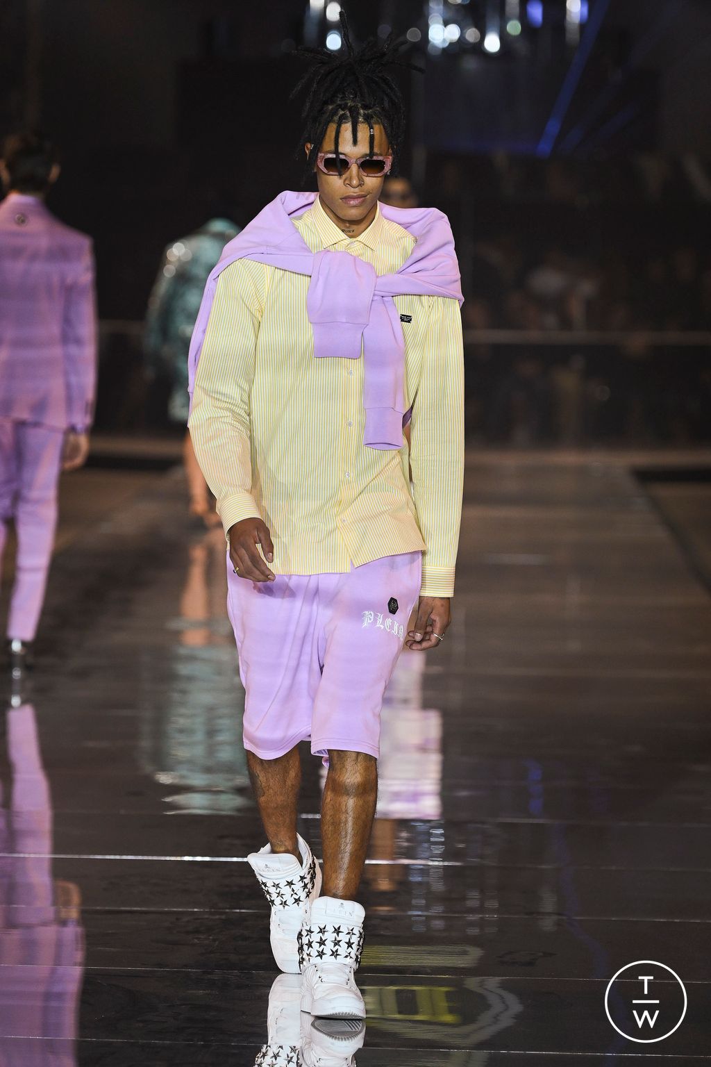Fashion Week Milan Spring/Summer 2023 look 39 de la collection Philipp Plein womenswear