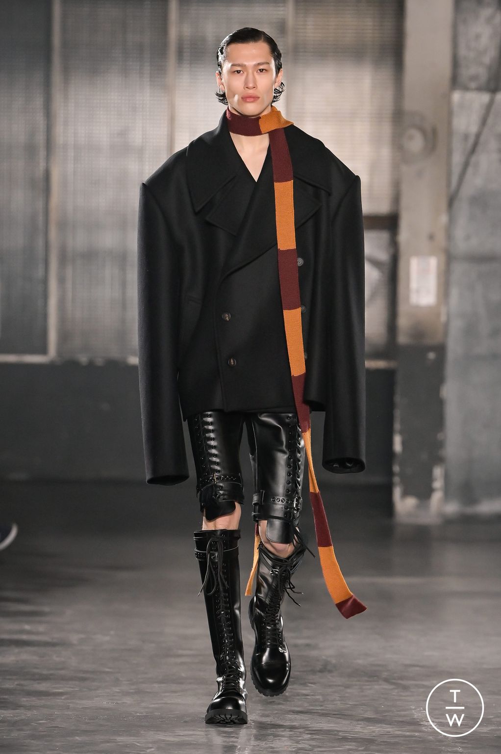 Fashion Week Paris Fall/Winter 2023 look 3 from the EGONlab collection menswear