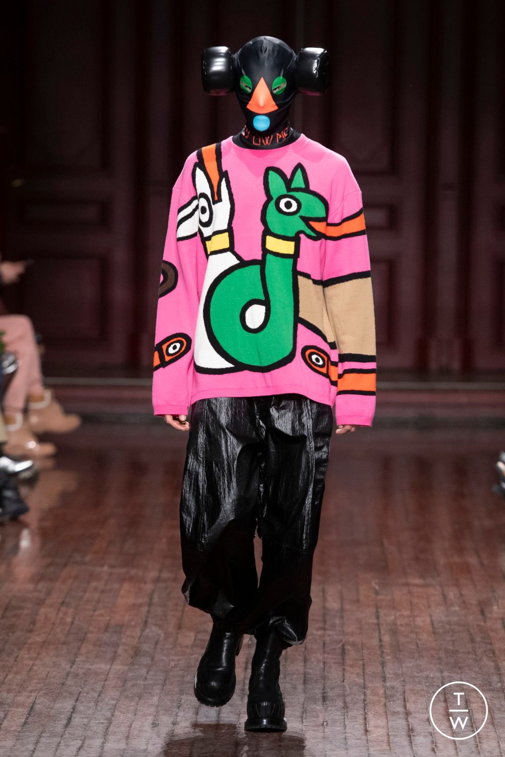 Fashion Week Paris Fall/Winter 2023 look 42 from the Walter Van Beirendonck collection menswear