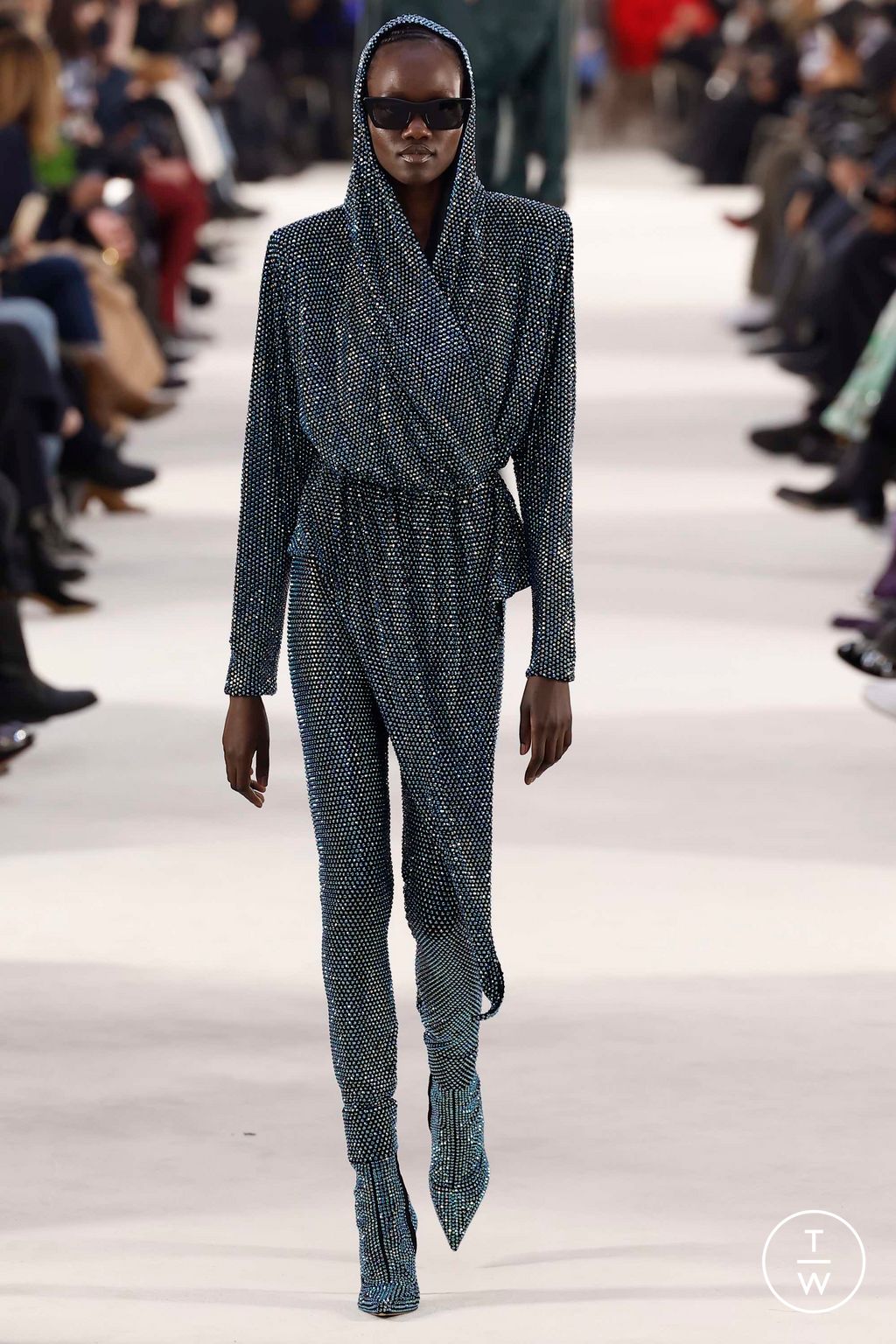 Fashion Week Paris Spring/Summer 2023 look 11 from the Alexandre Vauthier collection 高级定制